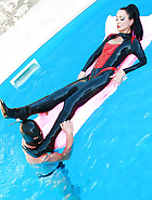 Wet games in shiny black latex, pic #1